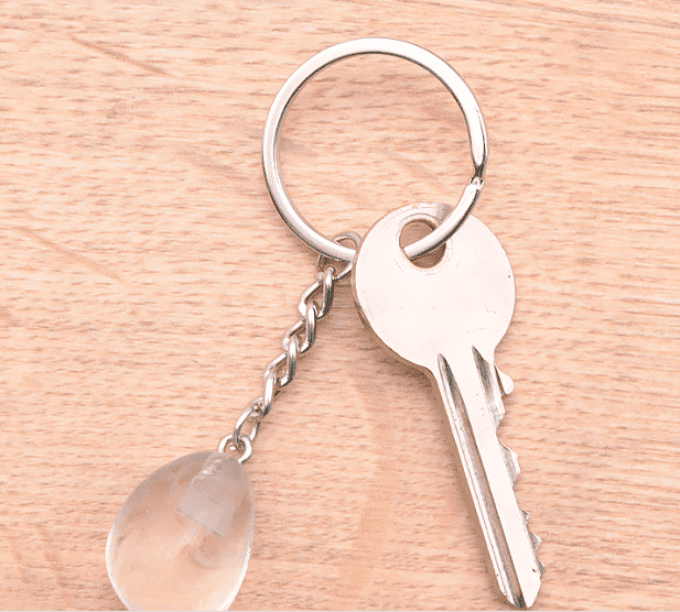 Porte clés pierre roulée cristal de roche A